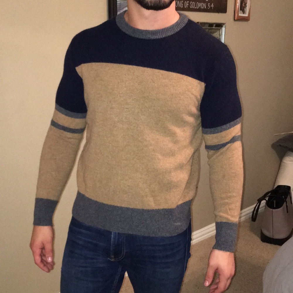 J Crew Men’s Wool Sweater Size M